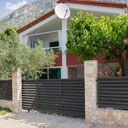 Amazing In Desne Casa vacanze *