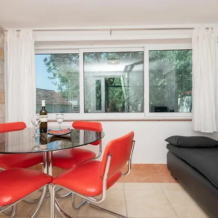 Casa vacanze Amazing In Desne