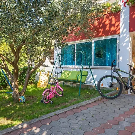 Amazing In Desne Casa vacanze *